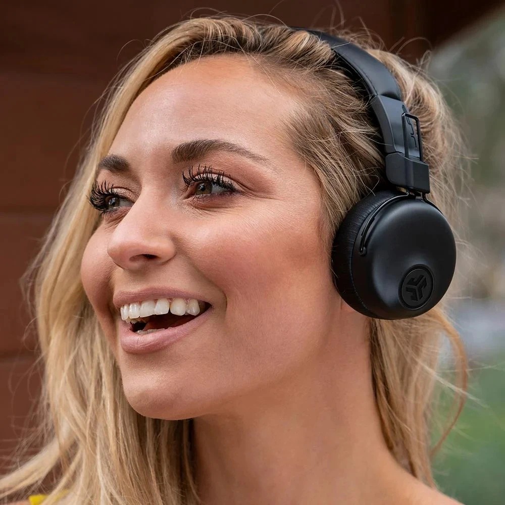 Bluetooth-гарнітура JLab Studio ANC Wireless Black (IEUHBASTUDIOANCRBLK4) | ARAGO