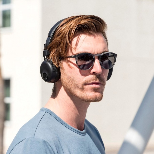 Bluetooth-гарнітура JLab Studio Wireless OnEar Black (IEUHBASTUDIORBLK4) | ARAGO
