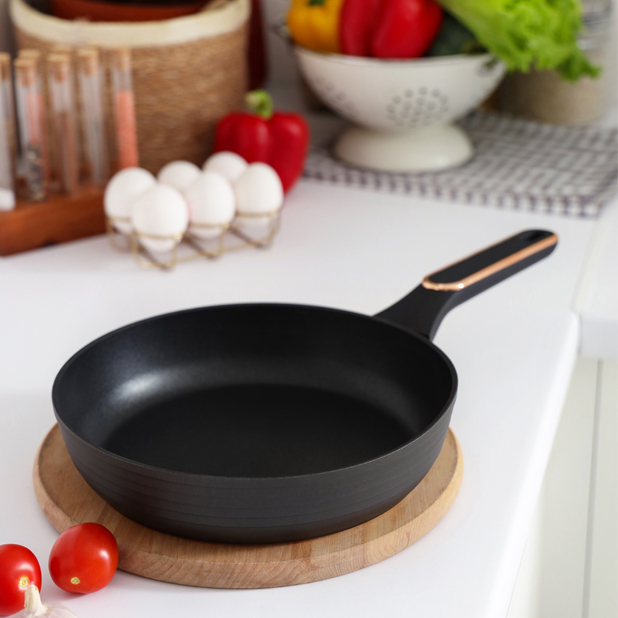 картинка Сковорода Magio MG-1163 от магазина Компания+